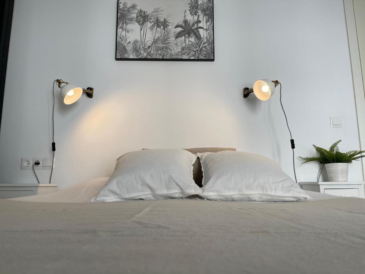 New Townhouse In The Heart Of Nerja With Jacuzzi Villa Kültér fotó