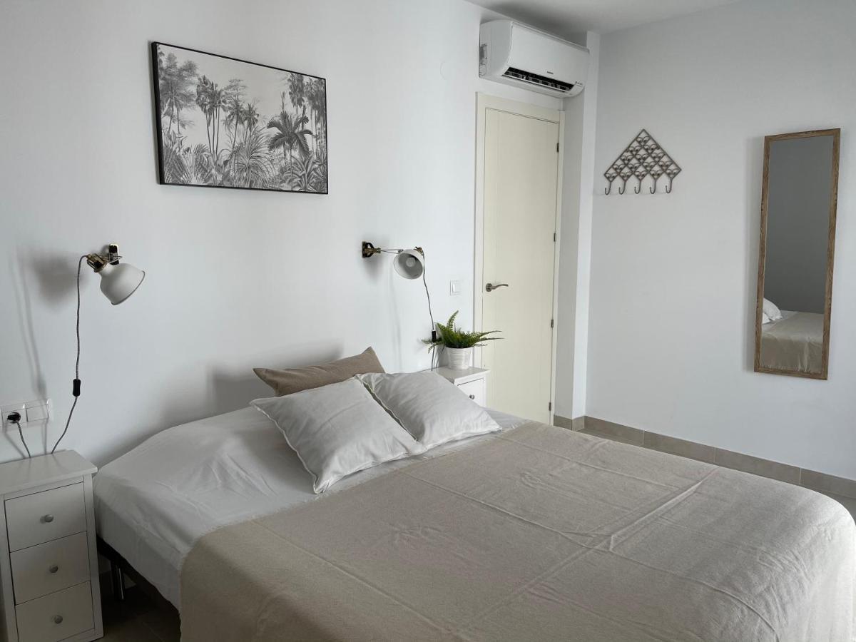 New Townhouse In The Heart Of Nerja With Jacuzzi Villa Kültér fotó