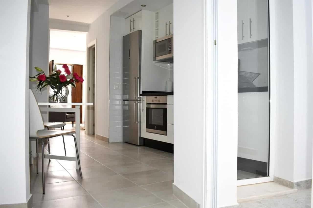New Townhouse In The Heart Of Nerja With Jacuzzi Villa Kültér fotó