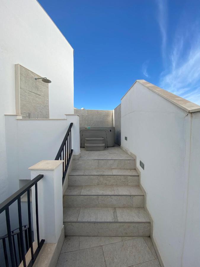 New Townhouse In The Heart Of Nerja With Jacuzzi Villa Kültér fotó
